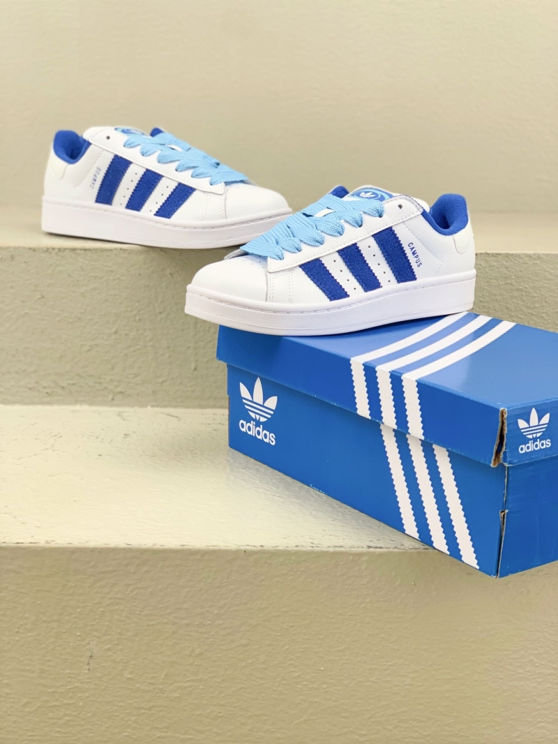 Adidas Sneakers